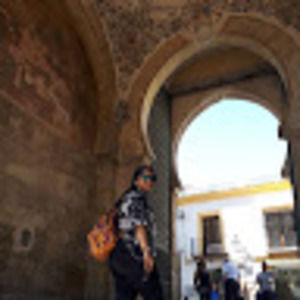 Meet your Posher, Bethania